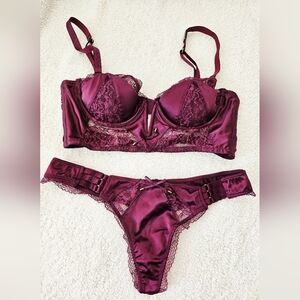 Victorias Secret Very Sexy Padded Demi Balconet Lace Burgundy Lingerie Set